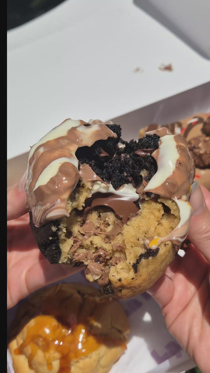 🎄 Christmas Cookies Box (Limited Edition) — Freshly Baked NYC-Style Cookies | Perth Bakery